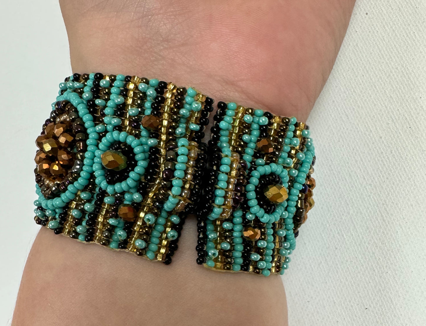 Beaded Bracelet - Turquoise and Gold