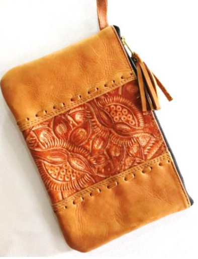 Tooled Clutch - Tan